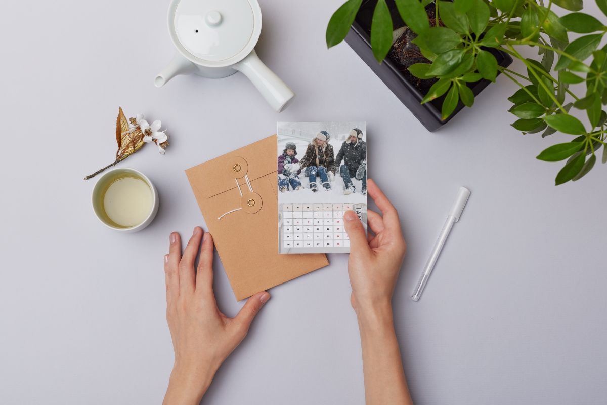 Calendar personalizat - 12 poze, 10x15cm - imagine 4